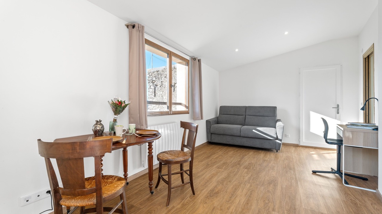 Photo of Livingroom in Coursegoules