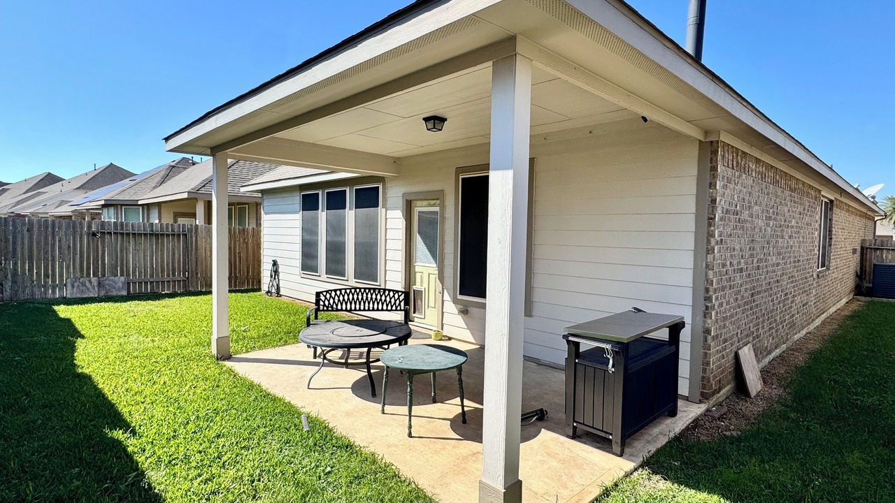 Photo of Patio Balcony in Baytown