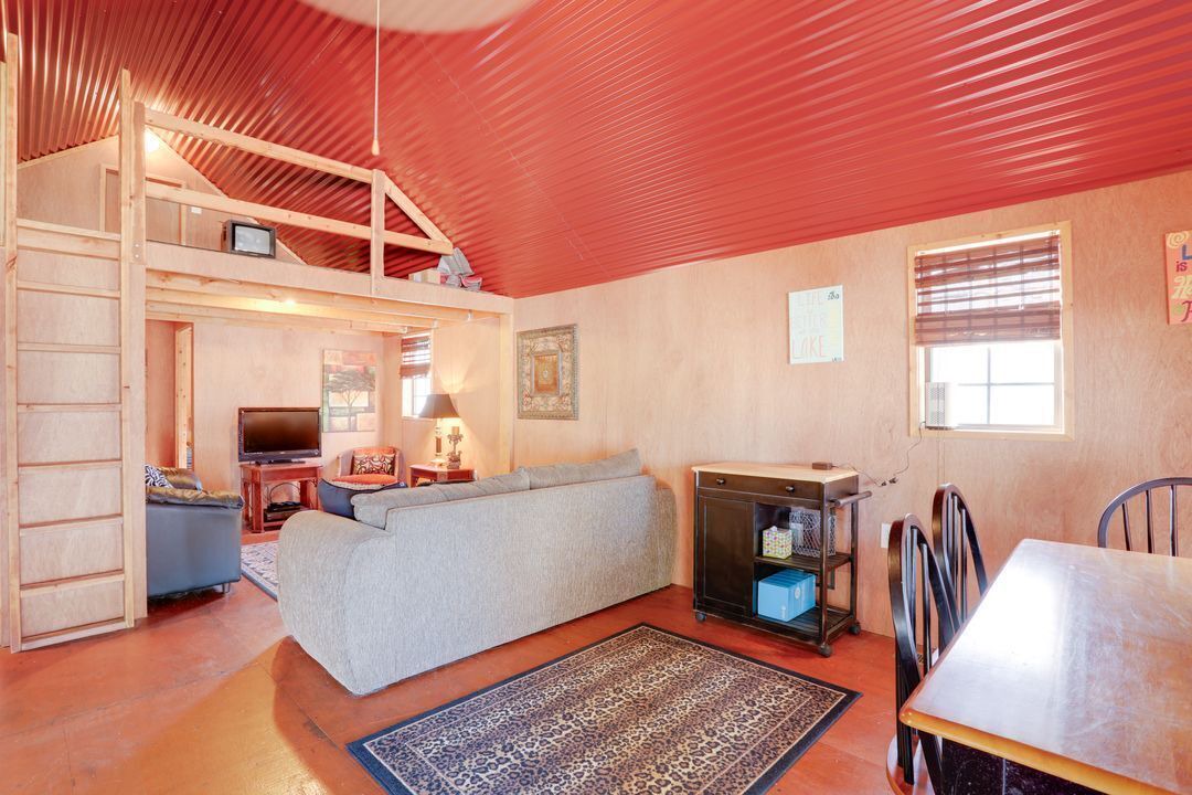 Photo of Livingroom in Clinton