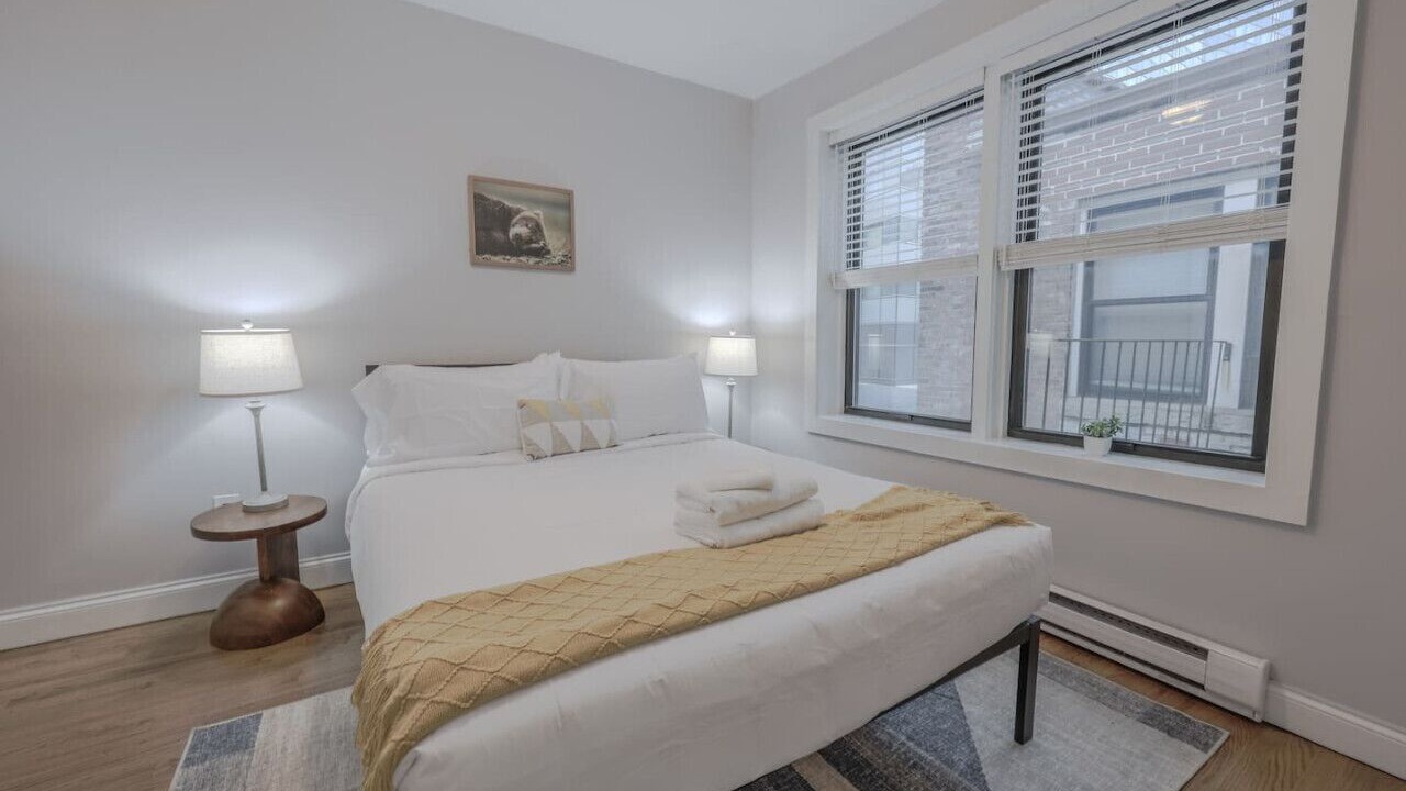 Photo of Bedroom in Theatre District