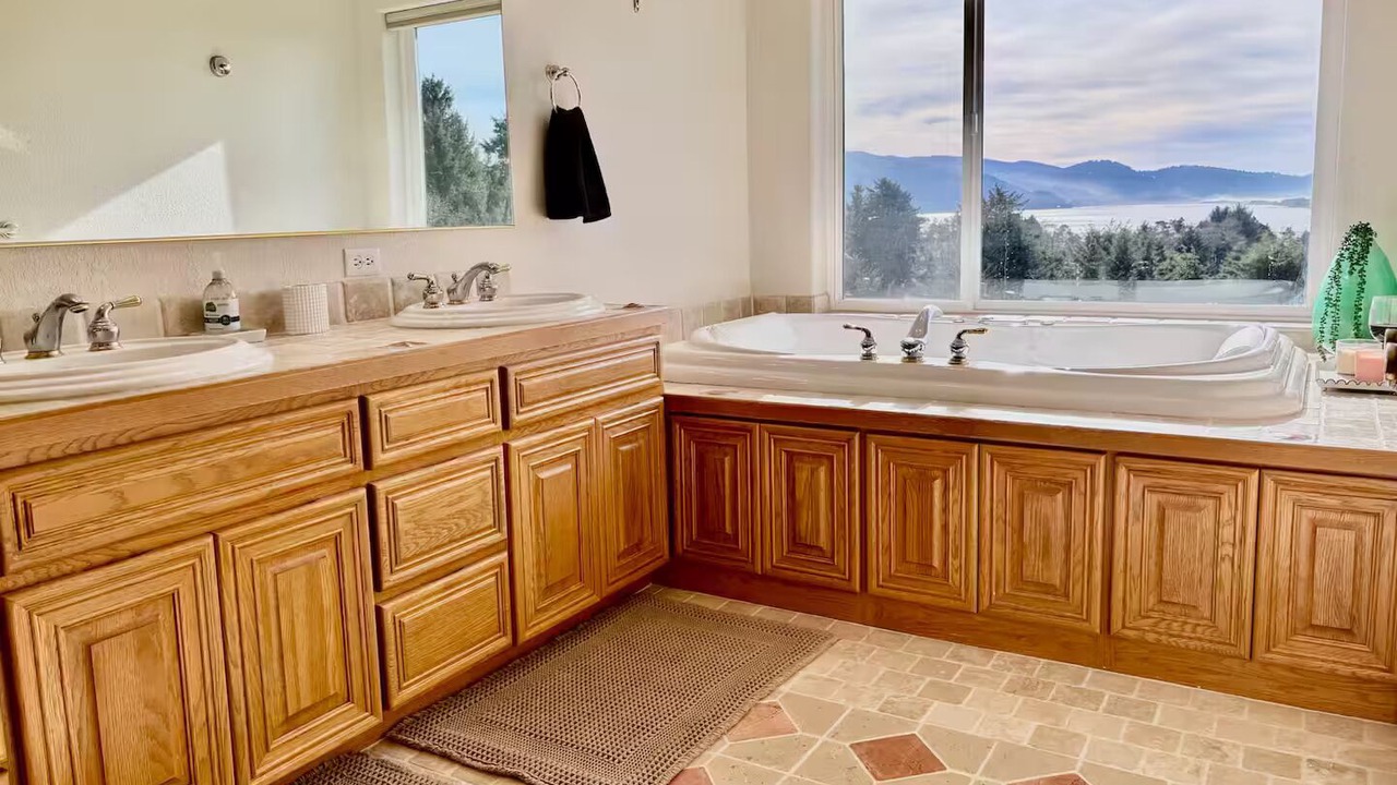 Photo of Bathroom in Netarts