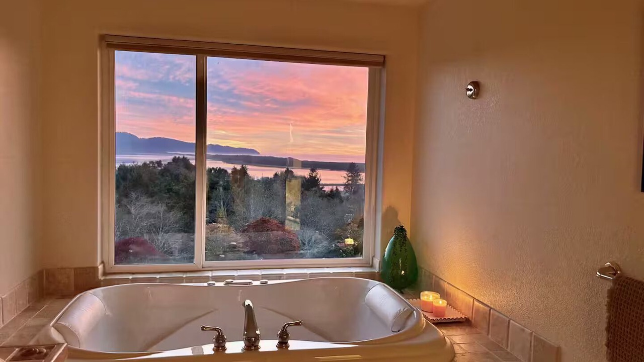 Photo of Bathroom in Netarts