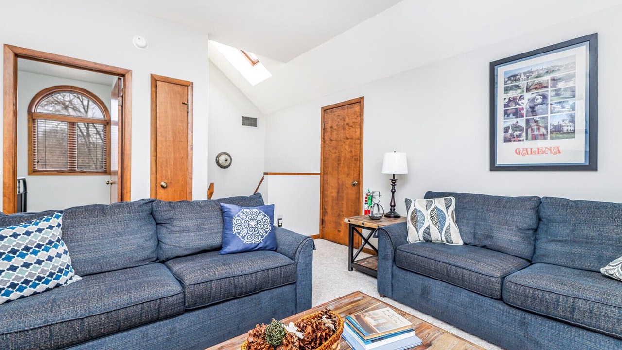 Photo of Livingroom in The Galena Territory