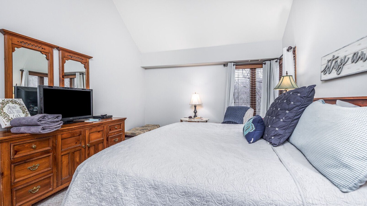 Photo of Bedroom in The Galena Territory