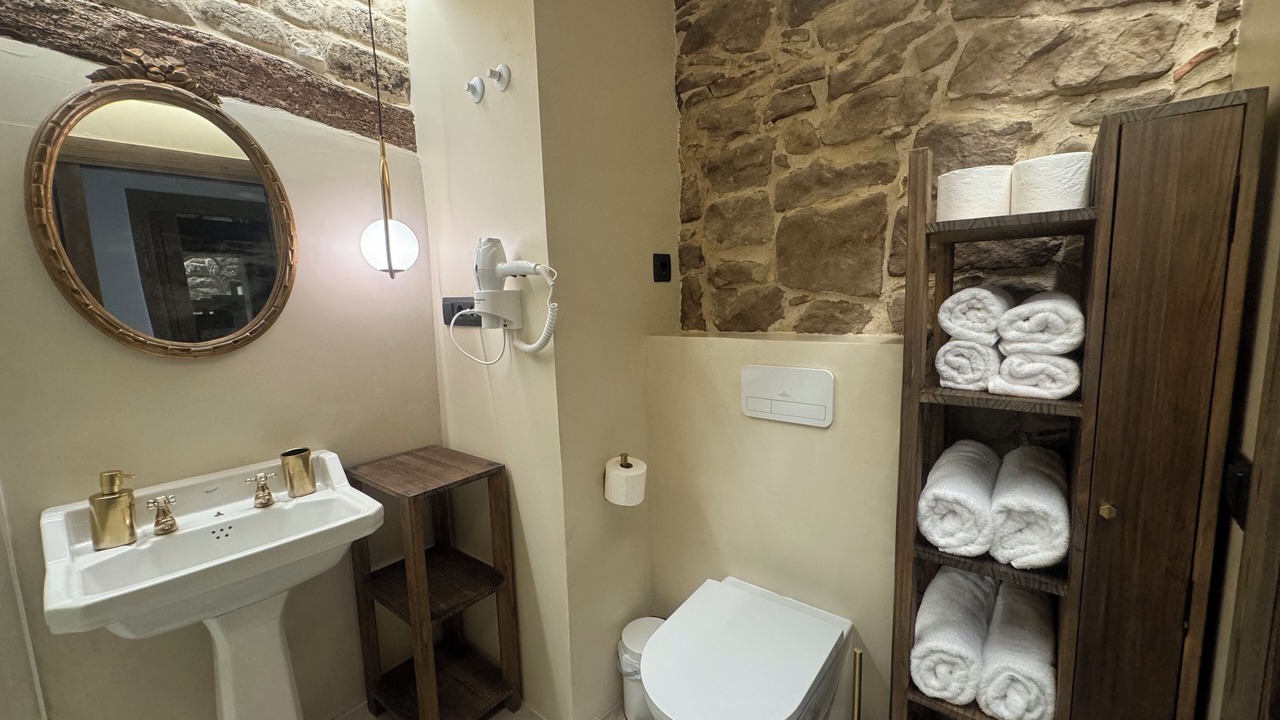 Photo of Bathroom in Laguardia Old Town