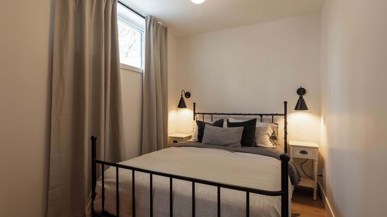 Photo of Bedroom in Sainte-Marguerite-du-Lac-Masson