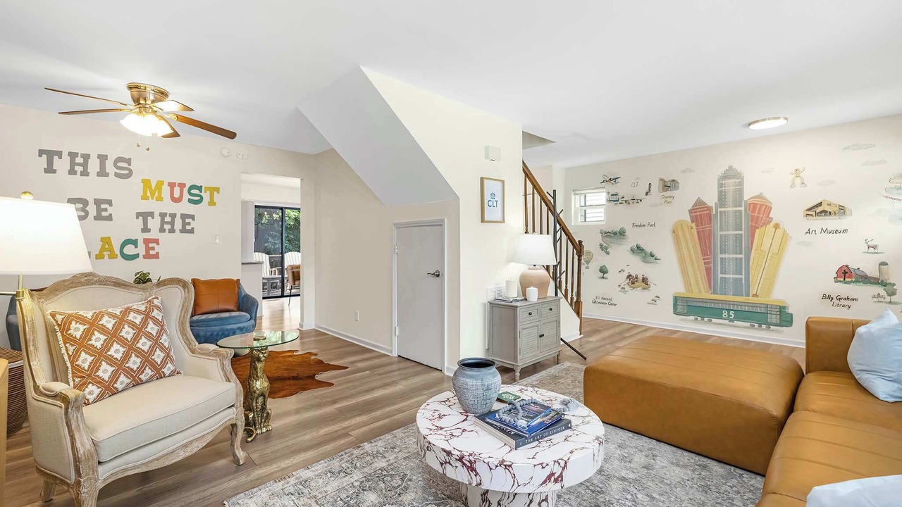 Photo of Livingroom in Sharonbrook