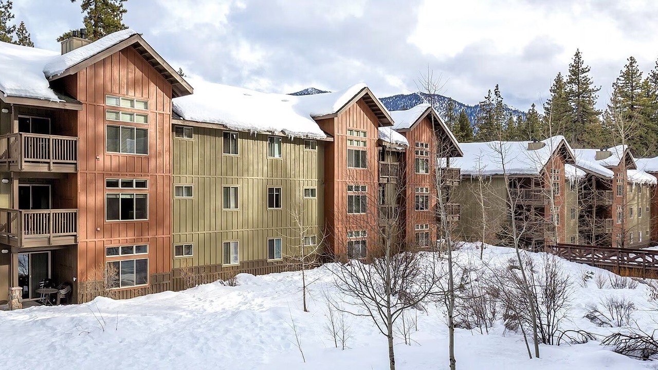 Photo of Outdoor in Round Hill Village
