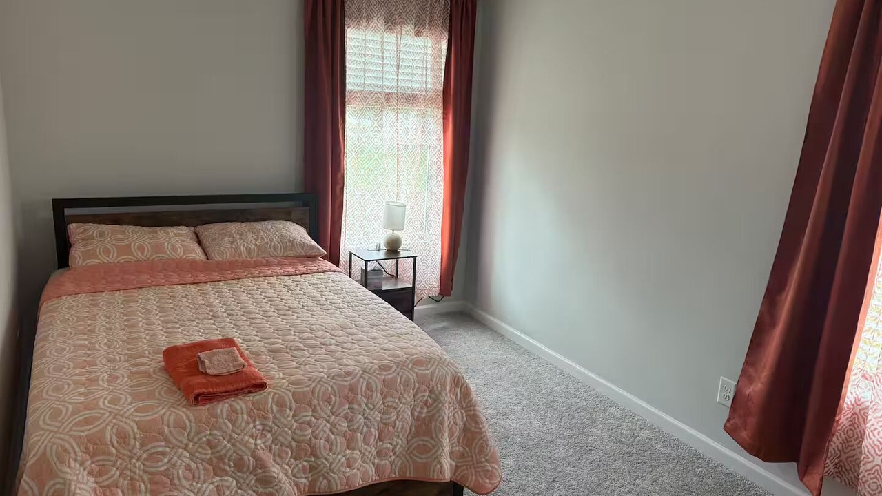 Photo of Bedroom in Adairsville