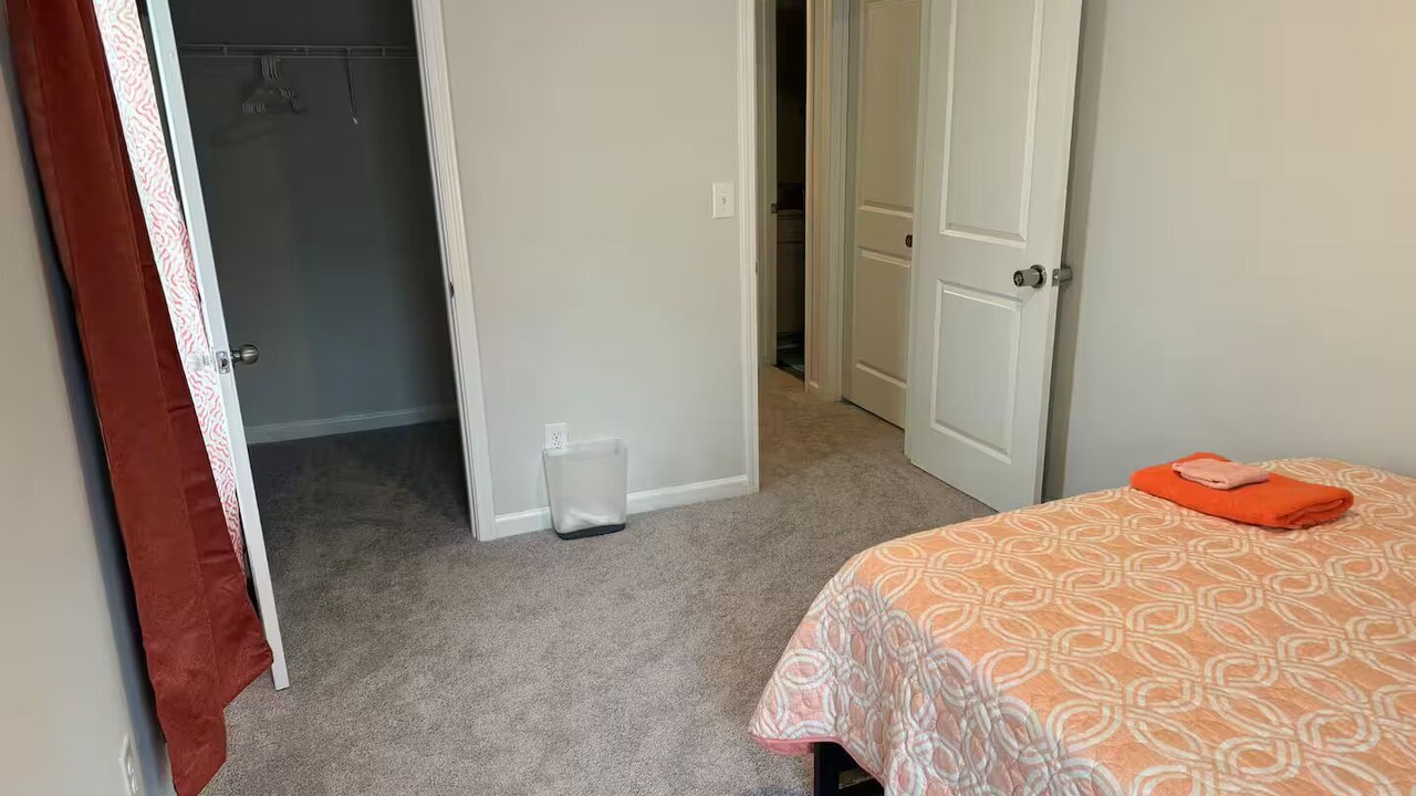 Photo of Bedroom in Adairsville