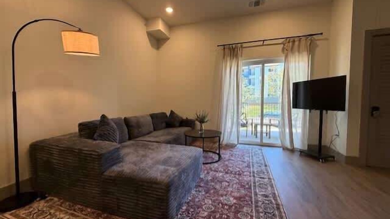 Photo of Livingroom in Parker Lane
