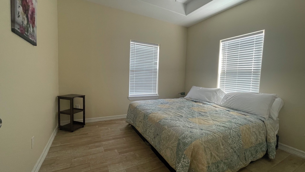 Photo of Bedroom in Edinburg