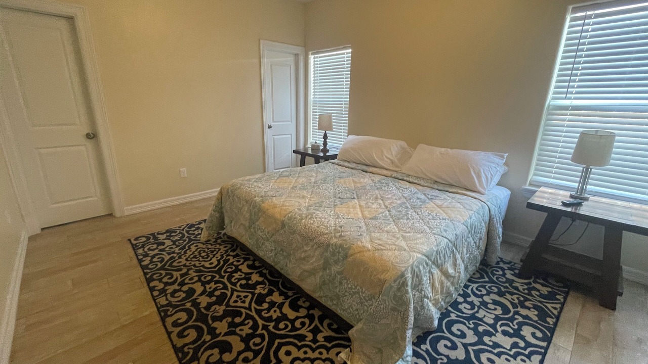 Photo of Bedroom in Edinburg