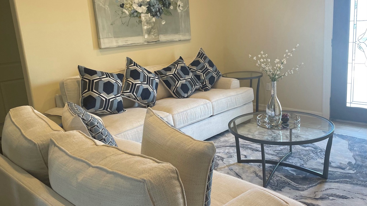Photo of Livingroom in Edinburg