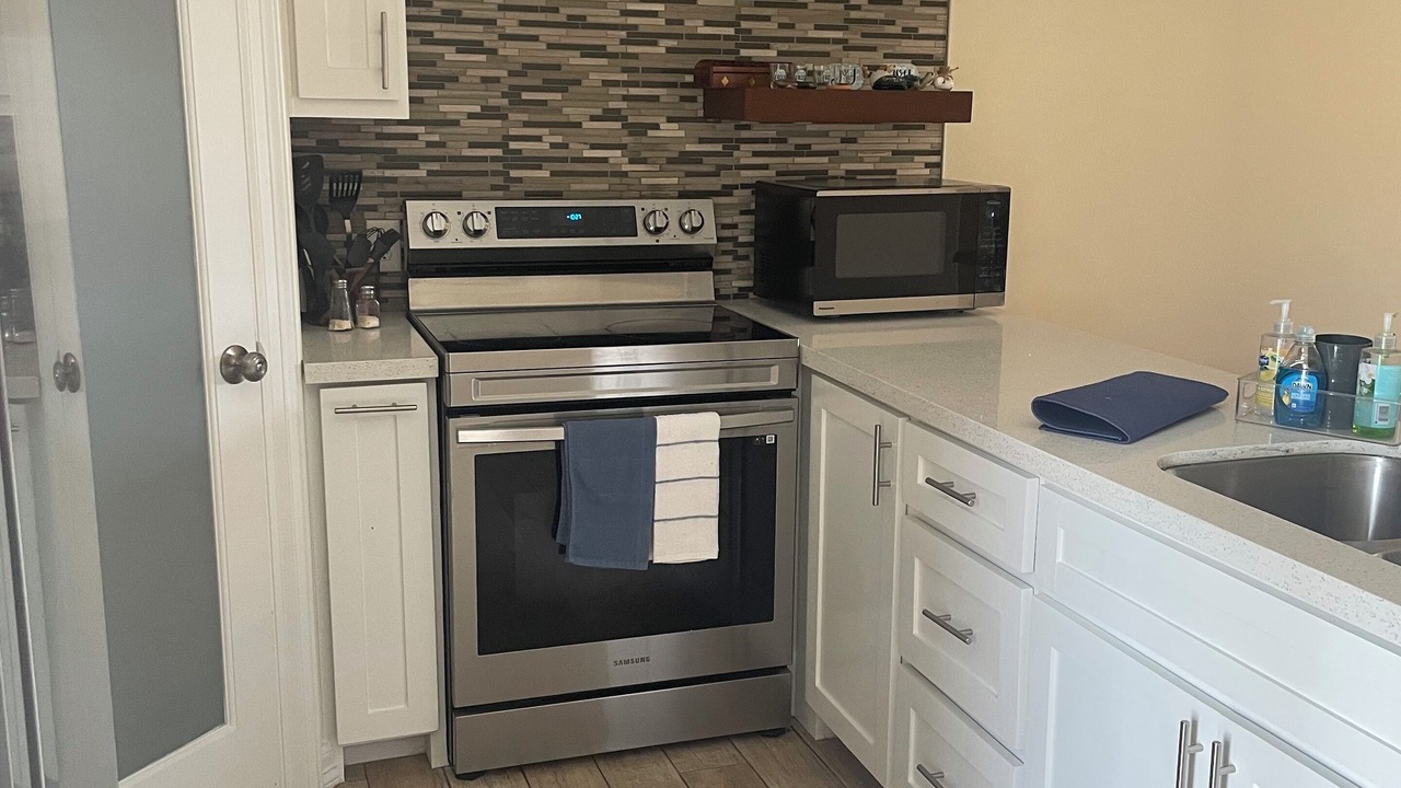 Photo of Kitchen in Edinburg