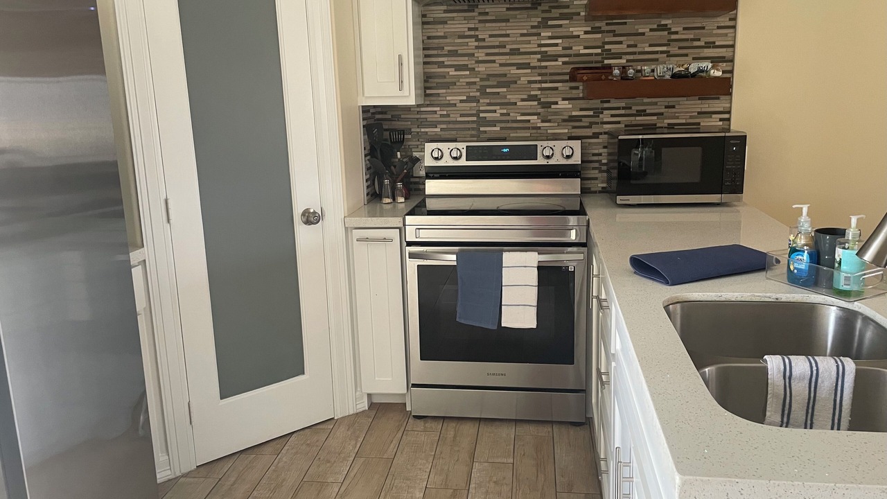 Photo of Kitchen in Edinburg