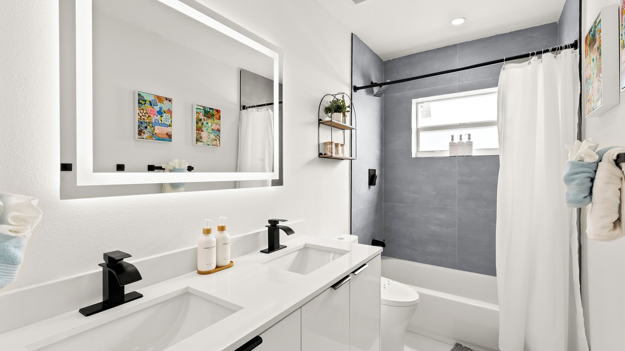 Photo of Bathroom in Deerfield Beach