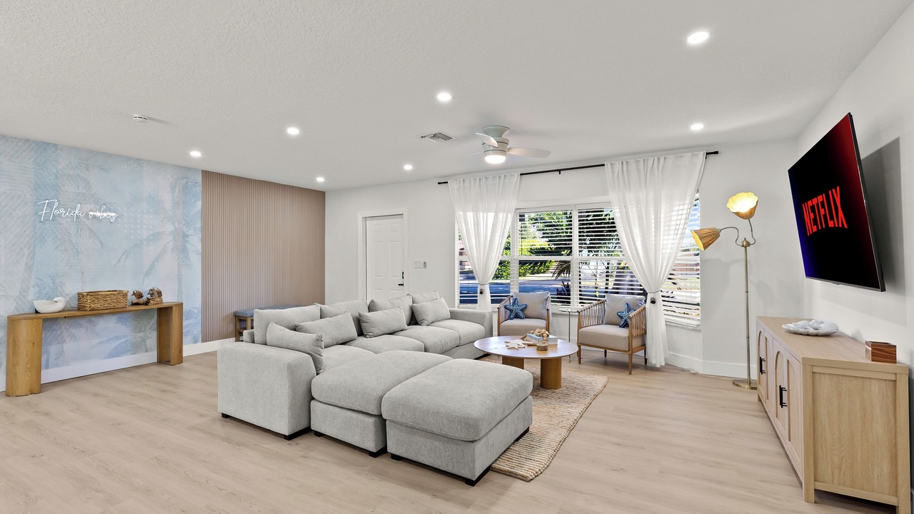 Photo of Livingroom in Deerfield Beach
