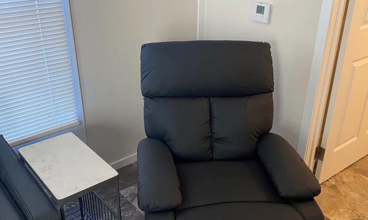 Photo of Livingroom in St. Johns
