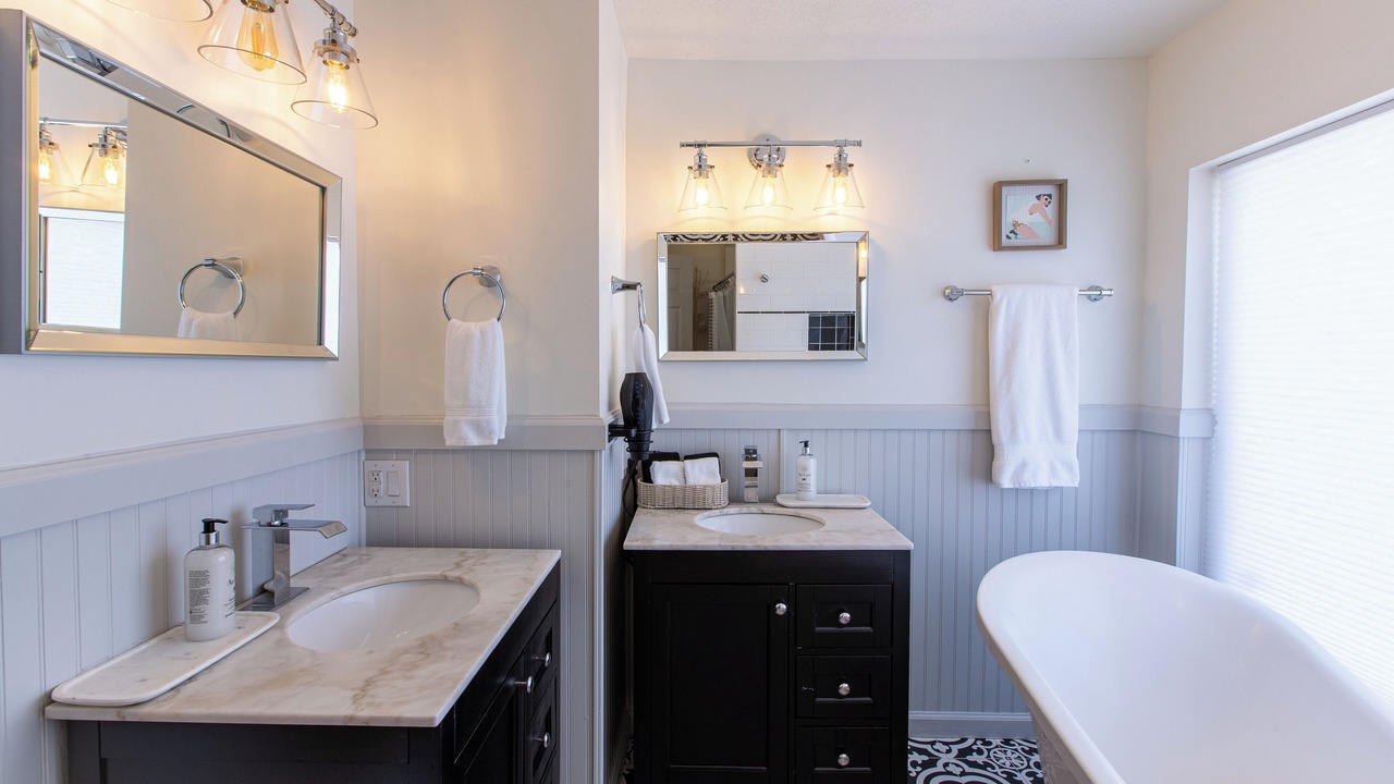 Photo of Bathroom in Northeast Santa Fe