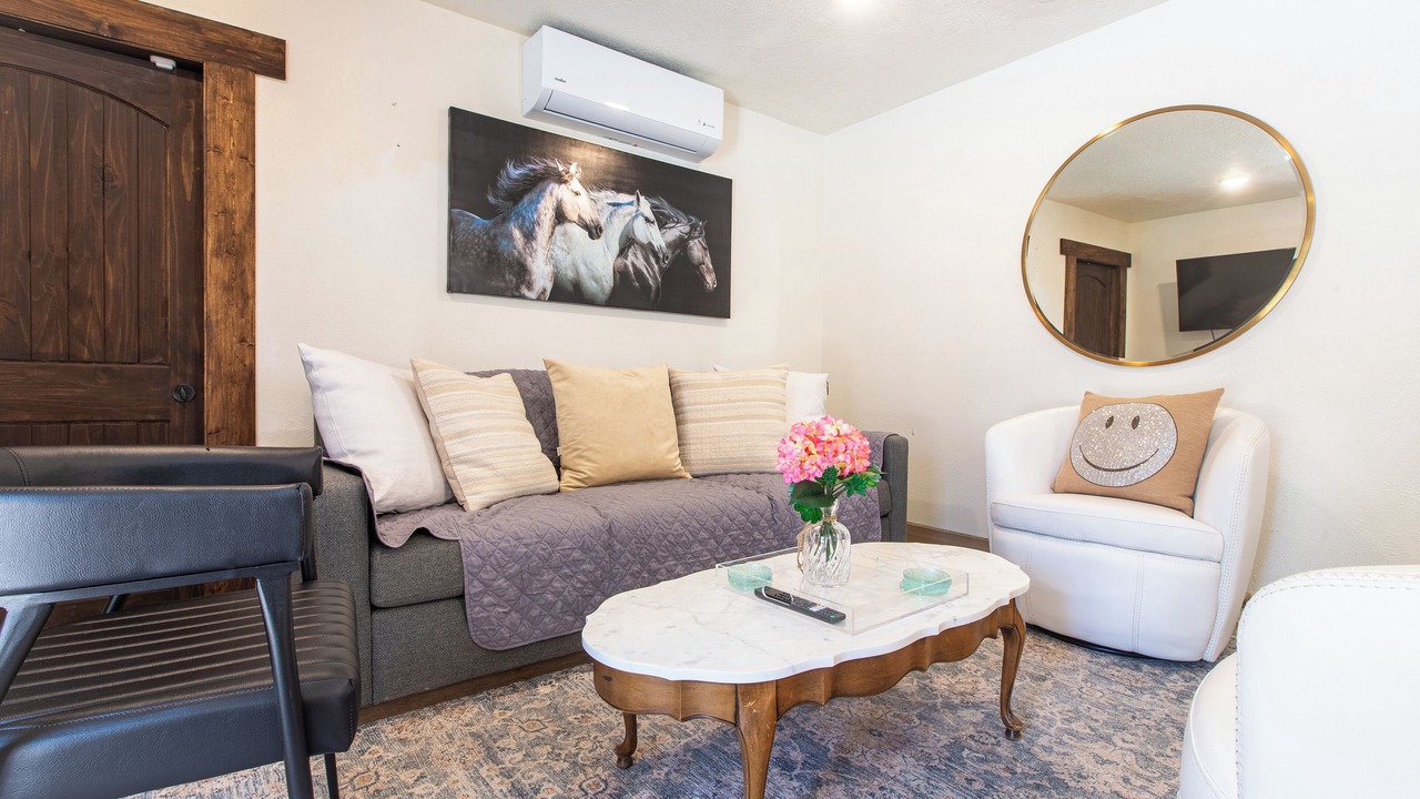 Photo of Livingroom in Northeast Santa Fe
