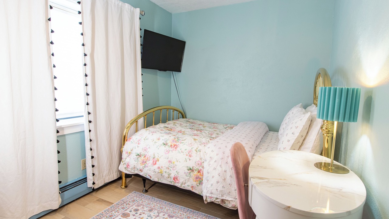 Photo of Bedroom in Northeast Santa Fe