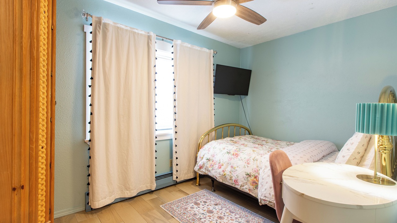 Photo of Bedroom in Northeast Santa Fe