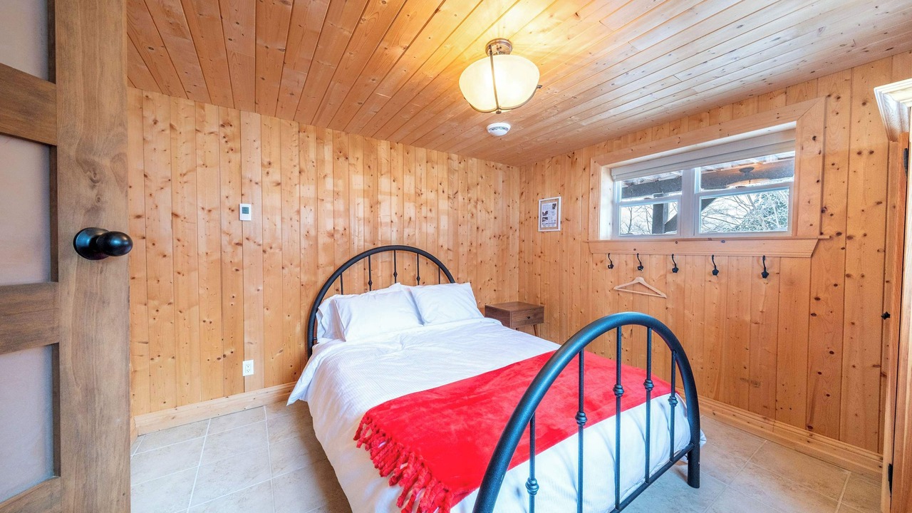 Photo of Bedroom in Saint-Philemon
