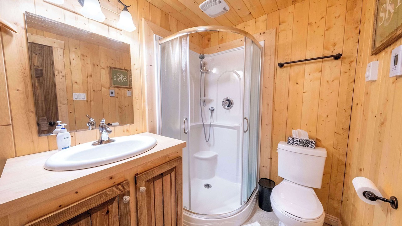 Photo of Bathroom in Saint-Philemon