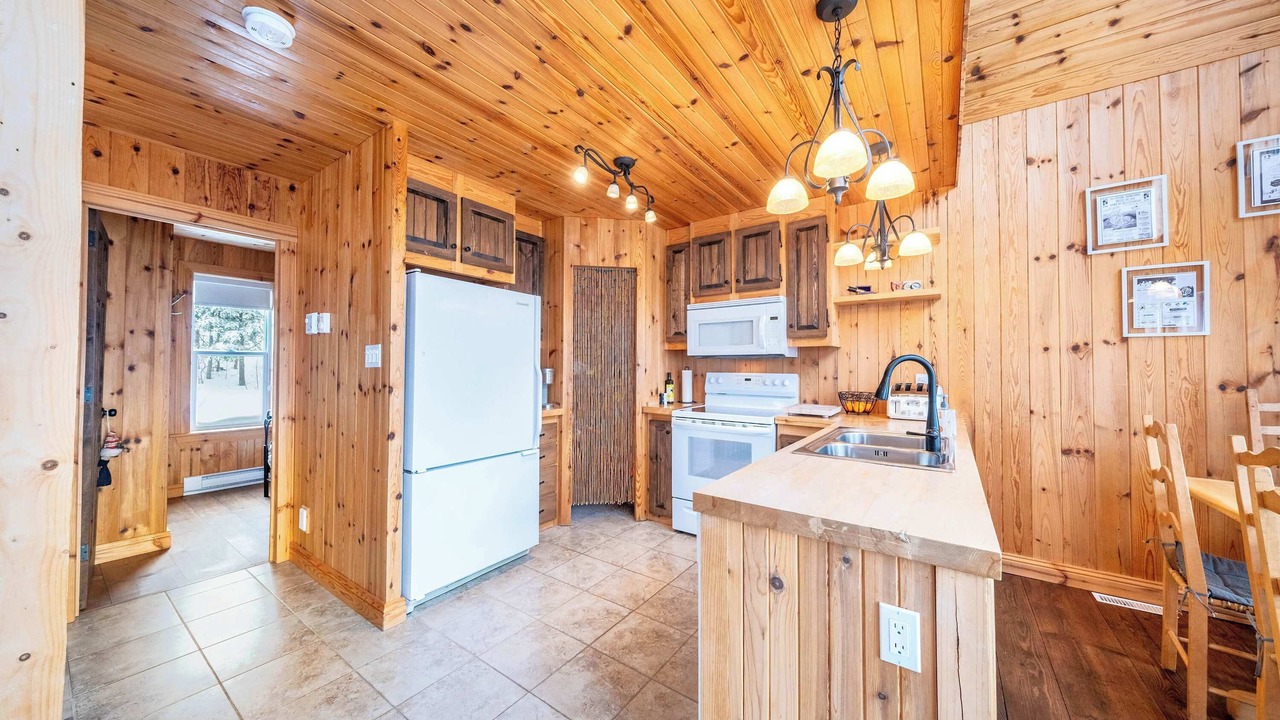 Photo of Kitchen in Saint-Philemon