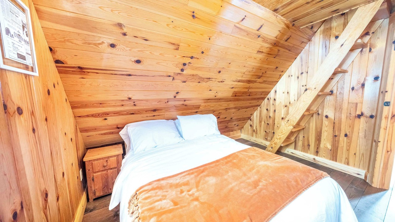 Photo of Bedroom in Saint-Philemon