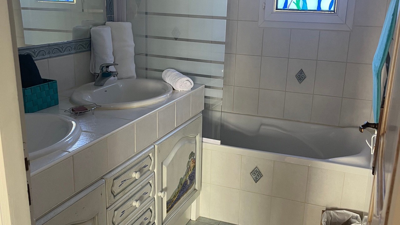 Photo of Bathroom in Boisset-et-Gaujac