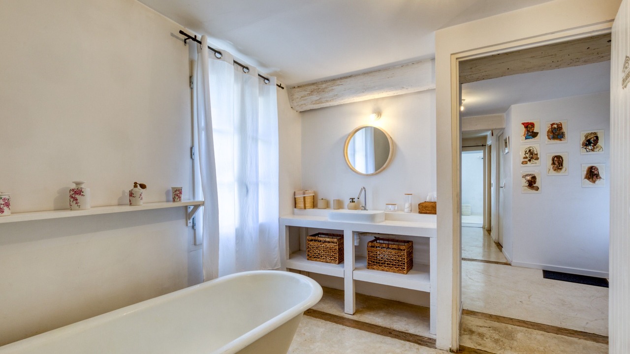 Photo of Bathroom in Rouet