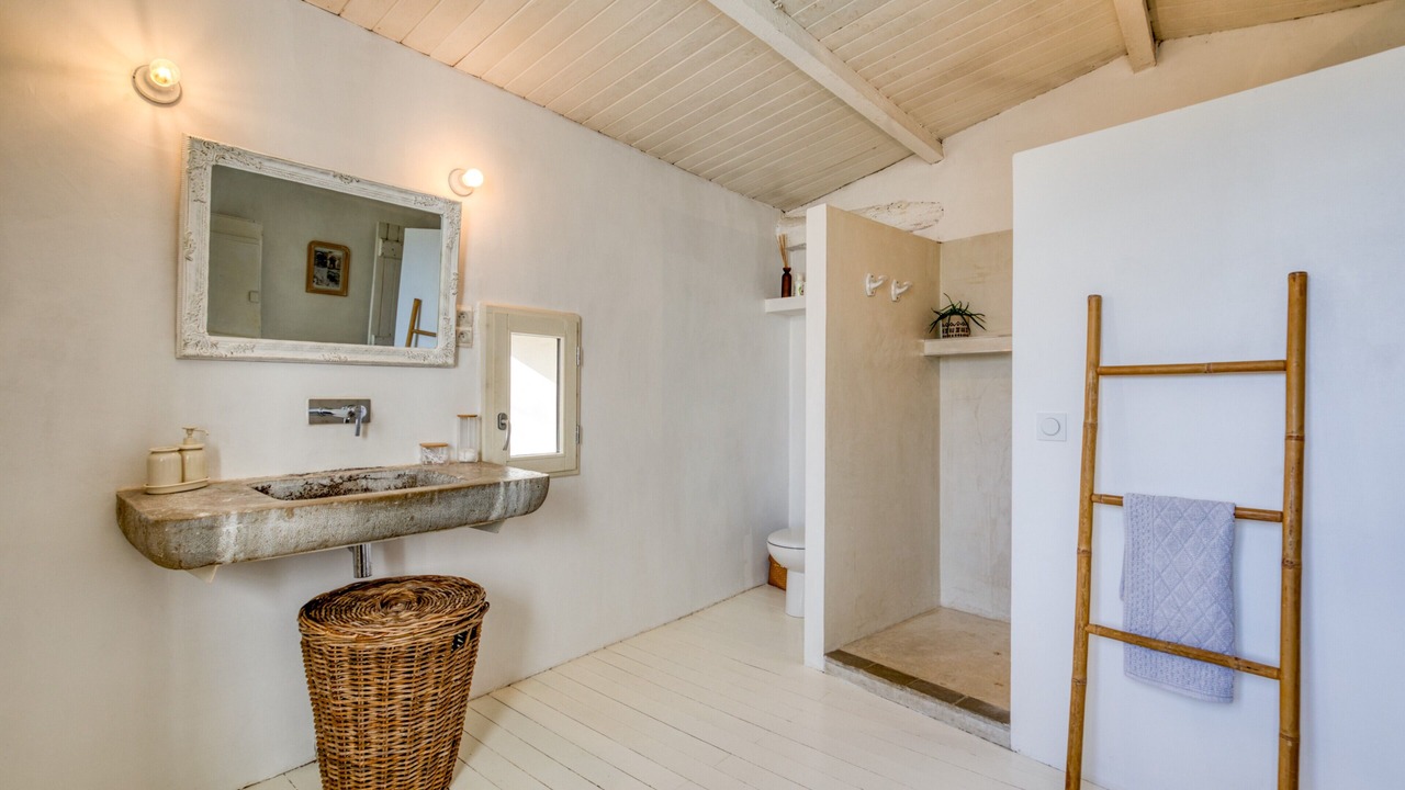 Photo of Bathroom in Rouet
