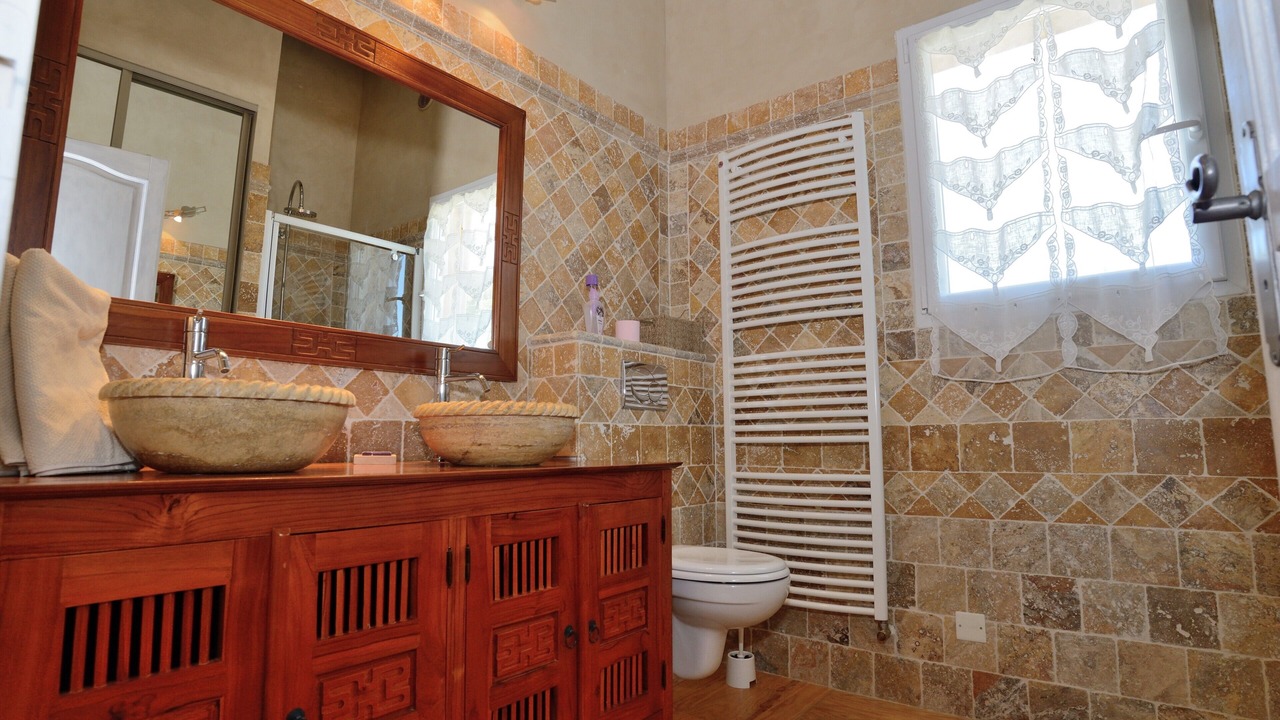 Photo of Bathroom in Boisset-et-Gaujac
