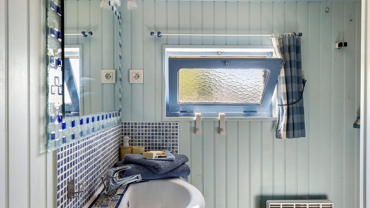 Photo of Bathroom in Longue-Jumelles
