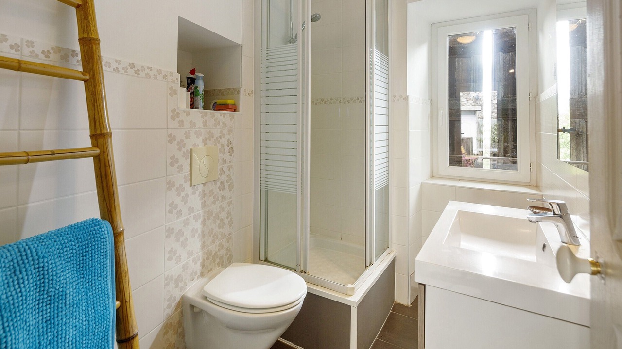 Photo of Bathroom in Saint-Jean-du-Gard
