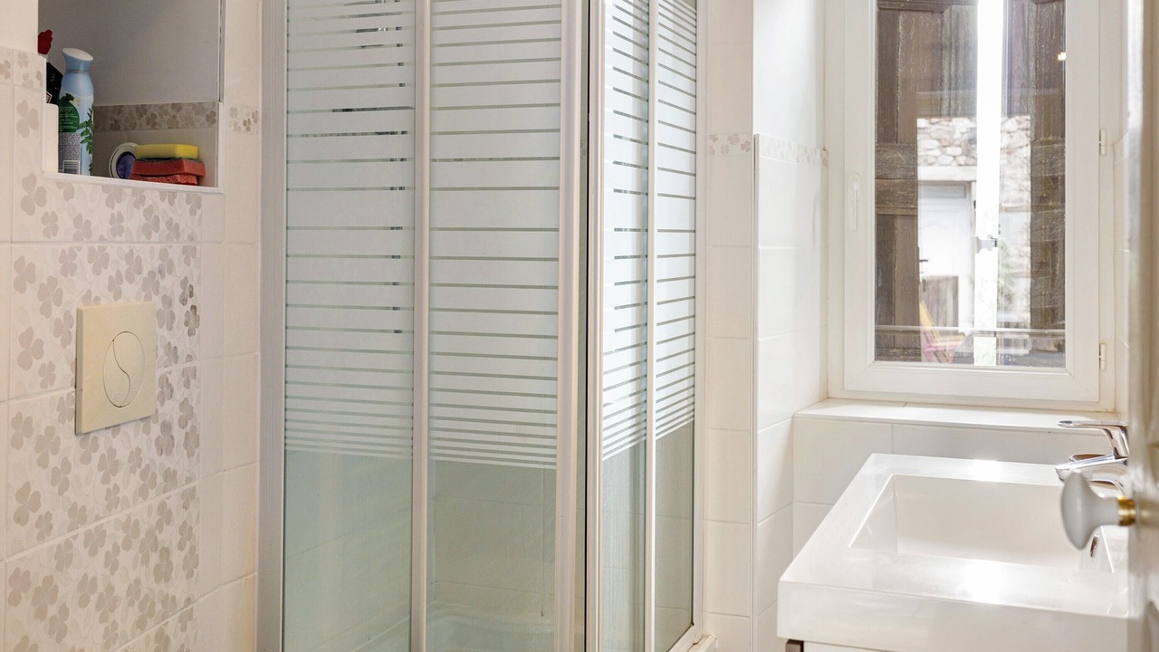Photo of Bathroom in Saint-Jean-du-Gard
