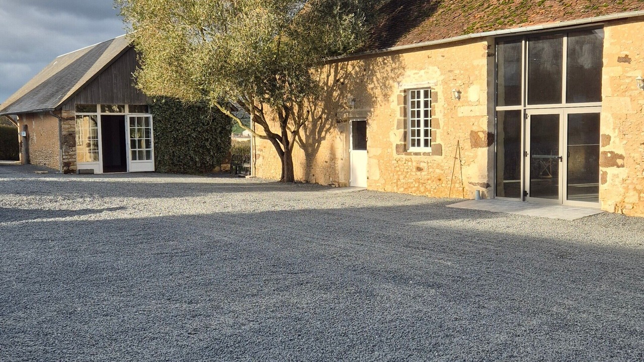 Photo of Outdoor in Crisse