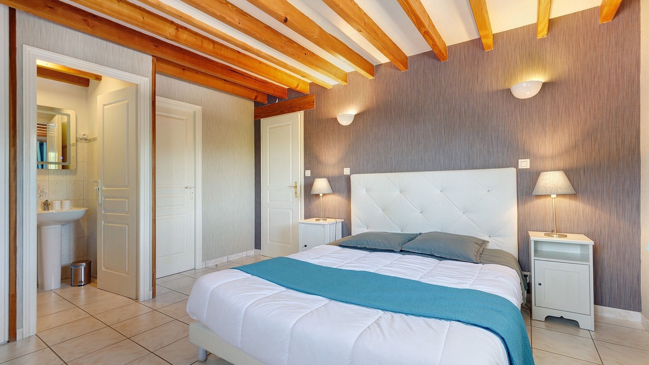 Photo of Bedroom in Begadan