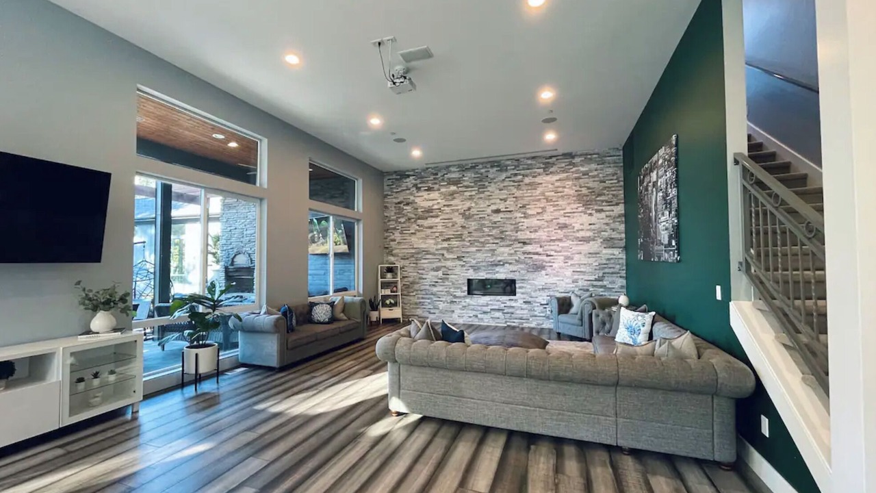 Photo of Livingroom in Auburn
