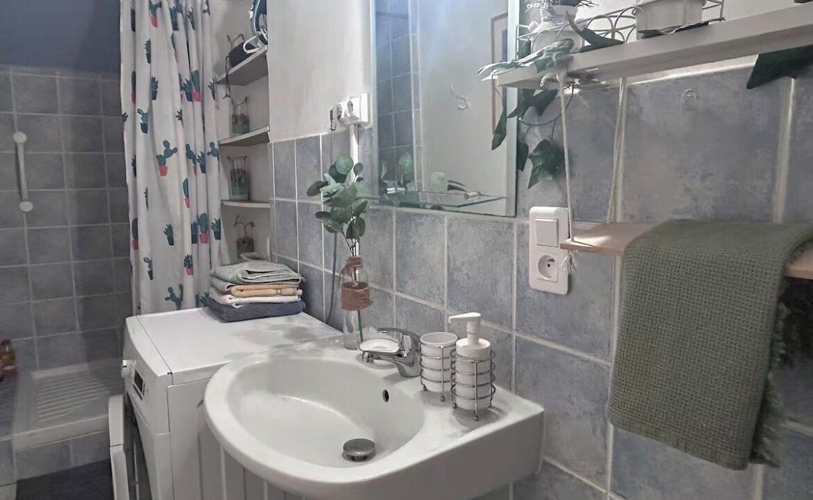 Photo of Bathroom in Manosque