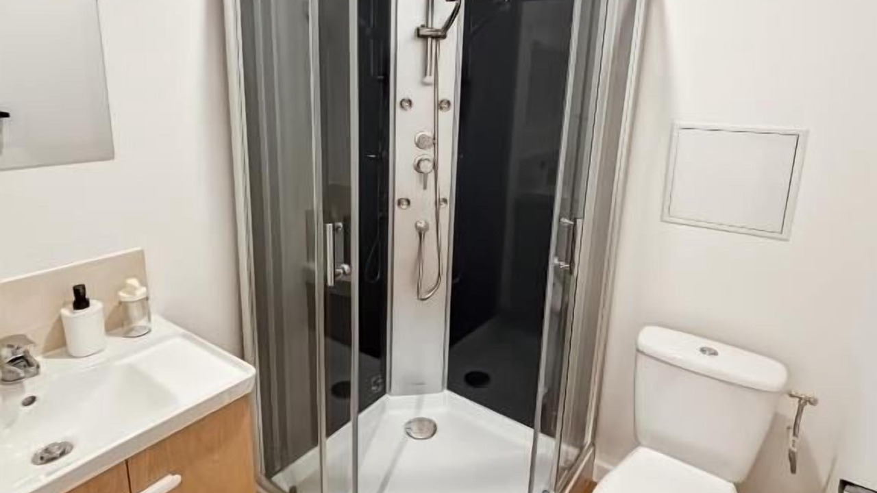 Photo of Bathroom in Cambrai