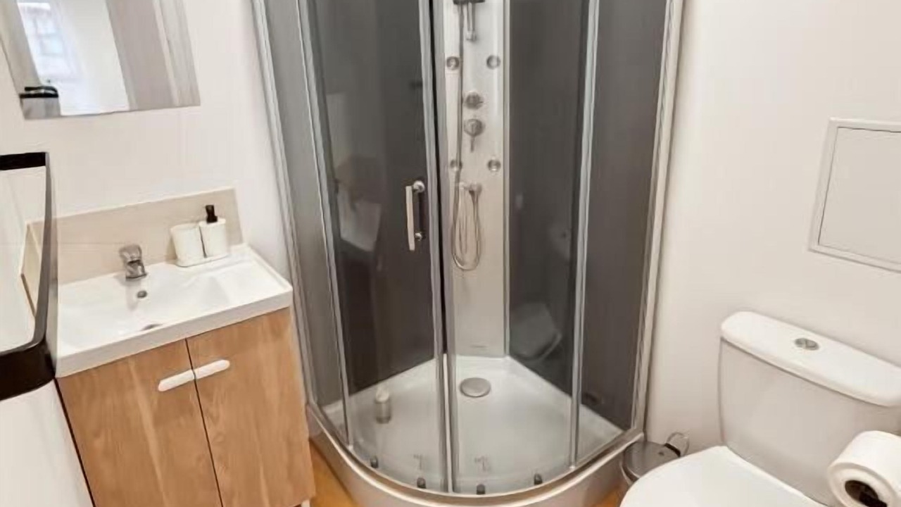 Photo of Bathroom in Cambrai