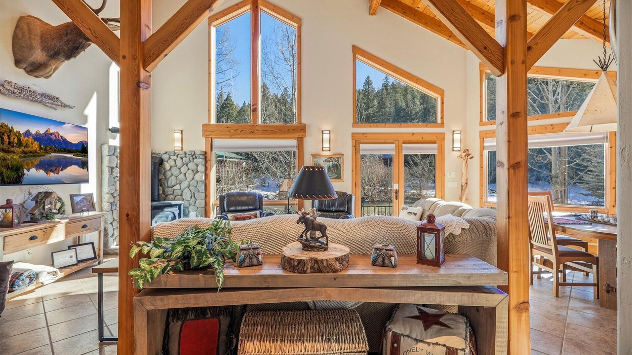 Photo of Livingroom in San Juan River Village