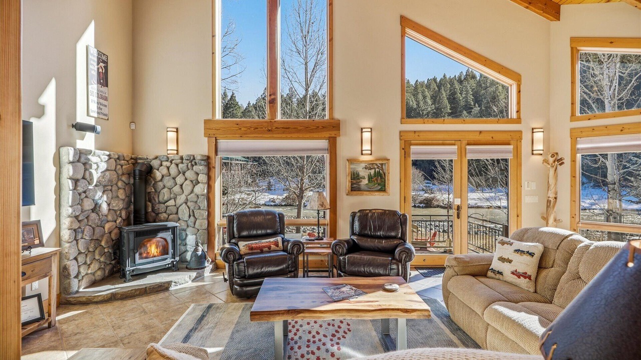 Photo of Livingroom in San Juan River Village