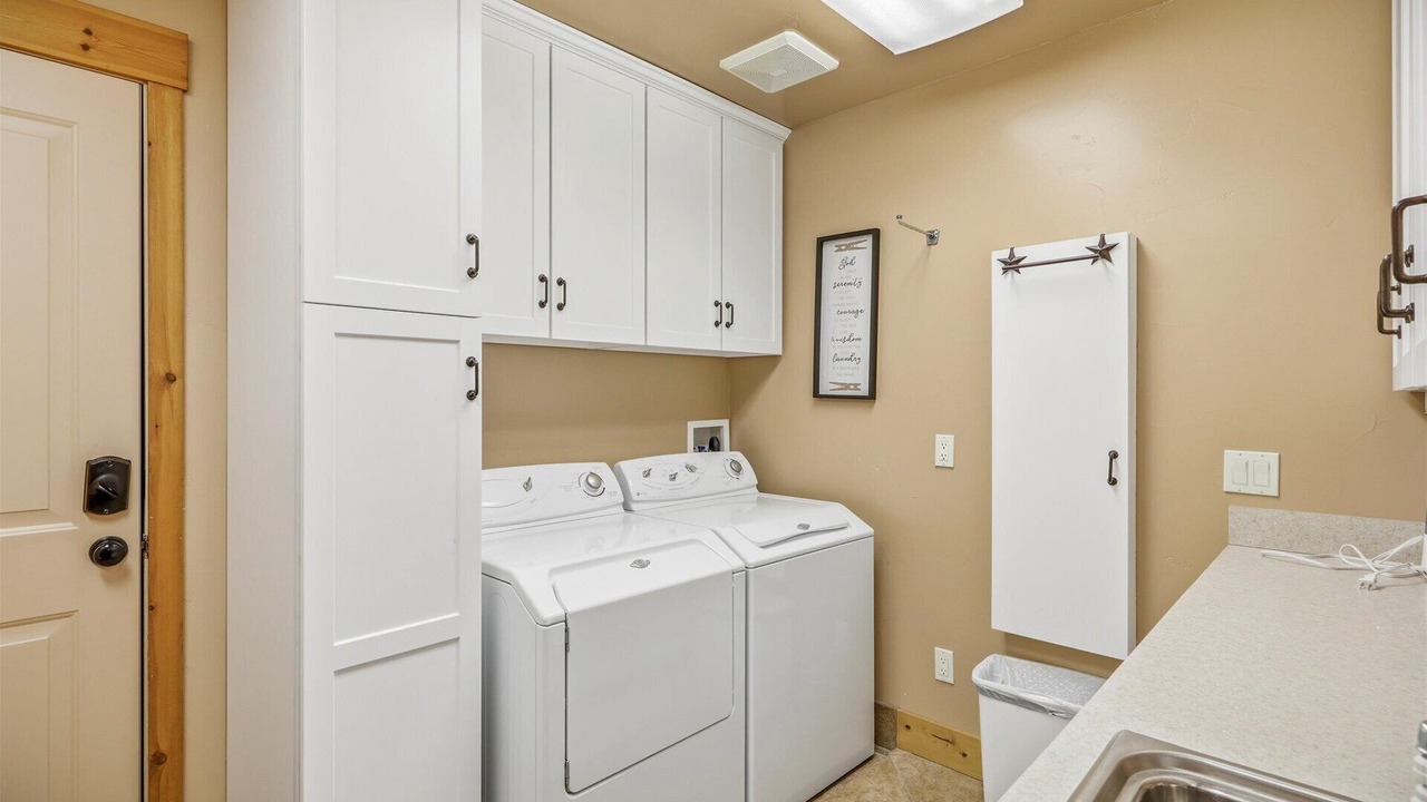 Photo of Bedroom in San Juan River Village