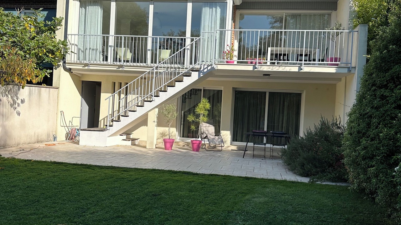 Photo of Outdoor in Le Chesnay