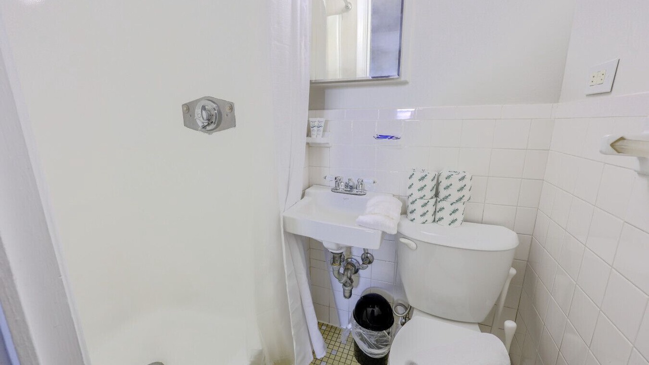 Photo of Bathroom in Prudential - St. Botolph