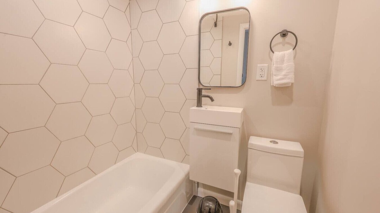 Photo of Bathroom in Prudential - St. Botolph